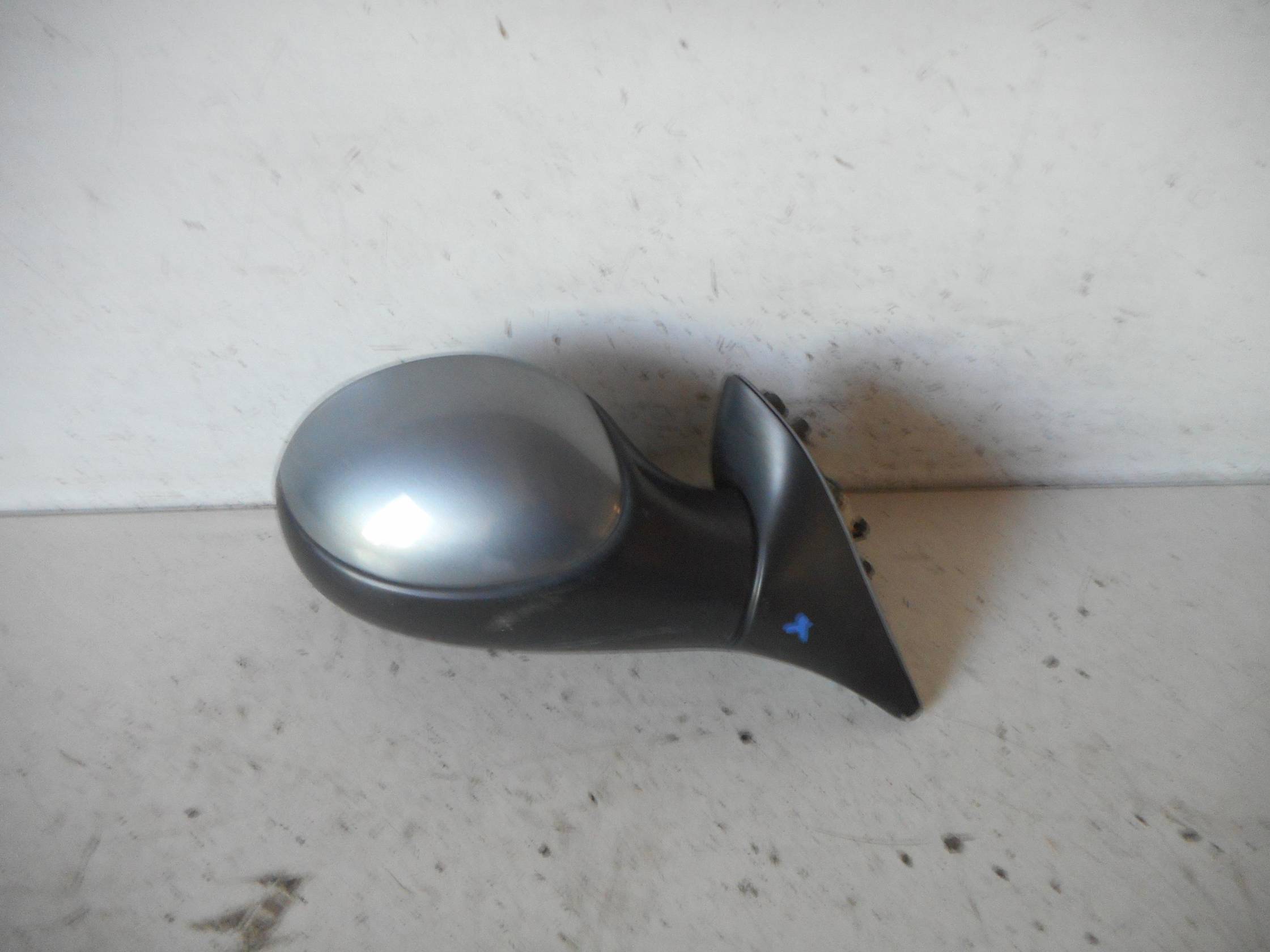 Retrovisore est. dx.